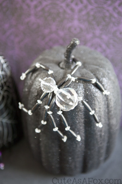 Beaded Crystal Spider - a quick Halloween craft that you can make in 15 minutes or less.